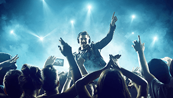 This is a graphic showing website traffic spikes following content promotion from resharing blog posts more than once.