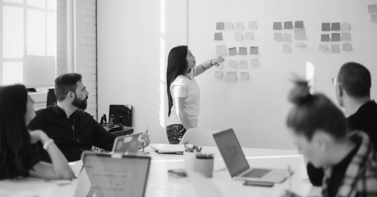 Marketing team presenting ideas in an office.